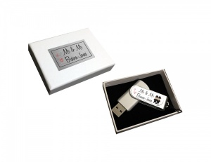 Personalised Mr & Mr Wedding Groom & Groom 16GB USB Drive